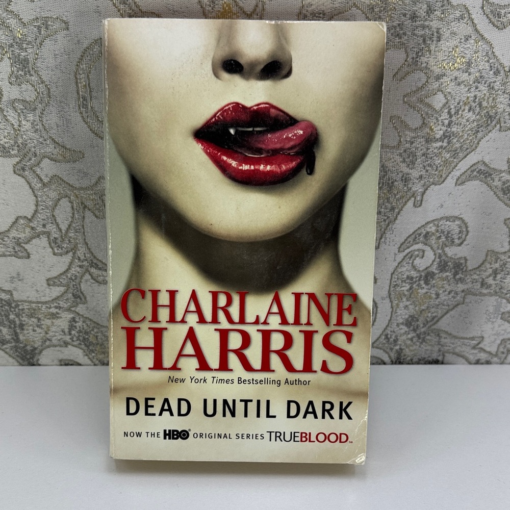 Dead Until Dark by Charlaine Harris Book